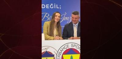 Fenerbah&ccedil;e, kaptanıyla yeni s&ouml;zleşmeye hazırlanıyor! Efsane isim i&ccedil;in son sezon&hellip;