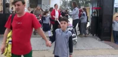 İlkokulda yangın &ccedil;ıktı; &ouml;ğrenciler tahliye edildi