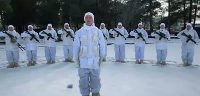 Kahraman komandolara anne şefkati: Sabahat teyze 400 bere g&ouml;nderdi