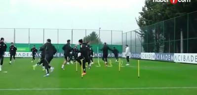 Kara Kartal 3 puan i&ccedil;in sahaya &ccedil;ıkıyor