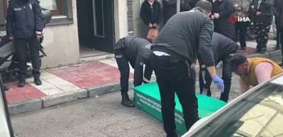 Manisa'da dehşet! 83 yaşındaki şahıs, eşini uykusunda katletti