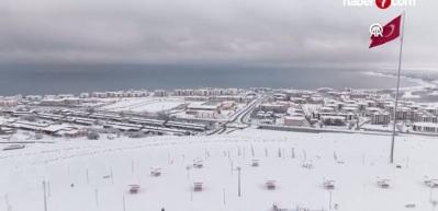 Van'da kar etkisini s&uuml;rd&uuml;r&uuml;yor