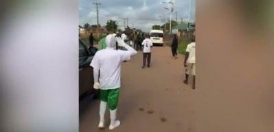 Ndidi trafik kazasında hayatını kaybeden babasını son yolculuğuna uğurladı