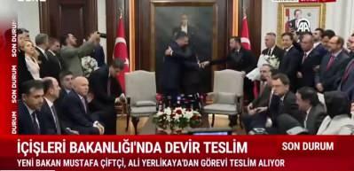 Yerlikaya'dan duygusal veda