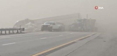 ABD&rsquo;de kum fırtınası zincirleme kazaya yol a&ccedil;tı: 4 &ouml;l&uuml;, 29 yaralı