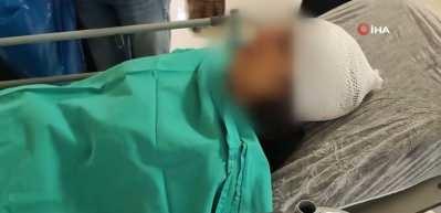 Adana'da ekmek almaya giderken sokak k&ouml;peklerinin saldırısına uğrayan gen&ccedil; kız yaralandı