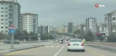 Ankara'da s&uuml;r&uuml;c&uuml; kursu eğitmeni tartıştığı kişi kaput &uuml;zerindeyken kilometrelerce yol gitti