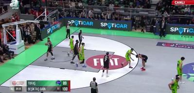 Beşiktaş Gain yarı finale y&uuml;kseldi!