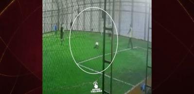 Halı sahada Matematik &ouml;ğretmeni hayatını kaybetti