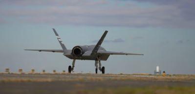 KIZILELMA g&ouml;z doldurdu: Manevra kabiliyeti ile dikkatleri &uuml;zerine &ccedil;ekti!