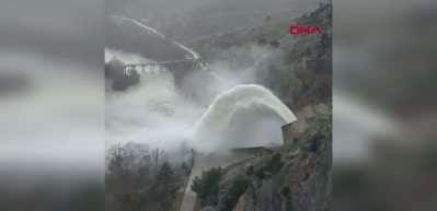 Manavgat ve Oymapınar barajlarından kontroll&uuml; su salımı