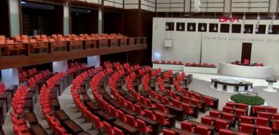 Meclis yoğun g&uuml;ndemle toplanıyor: AK Parti'den yeni kanun teklifi!