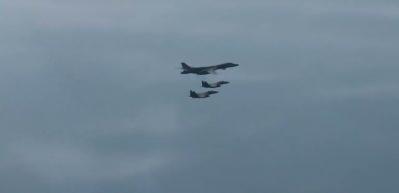 Sarı Deniz&rsquo;de &ccedil;atışma riski! ABD ve &Ccedil;in u&ccedil;akları karşı karşıya geldi