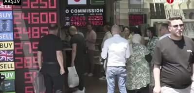 Turizm b&ouml;lgeleri ve b&uuml;y&uuml;k şehirlerde yetkisiz d&ouml;viz alım satımı yapanlar yakından takip edilecek