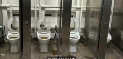 ABD'nin Orta Doğu'ya g&ouml;nderdiği dev gemide tuvalet sorunu &ccedil;ıktı