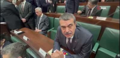 Bakan Tekin: "T&uuml;rkiye'de kimsenin hukuk kurallarını, Anayasayı yorumlama tekeli yok"