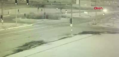 Bing&ouml;l'de direğe &ccedil;arpan ara&ccedil; takla attı