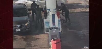 Meksika'da kartel lideri &ouml;ld&uuml;r&uuml;ld&uuml; &ccedil;ete &uuml;yeleri &uuml;lkeyi cehenneme &ccedil;evirdi