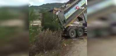 Ormanlık alana atık d&ouml;ken Mersin Yenişehir Belediyesine 4,6 milyon liralık ceza