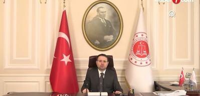 Bakan G&uuml;rlek, DEM Partili vekillerle g&ouml;r&uuml;şt&uuml;