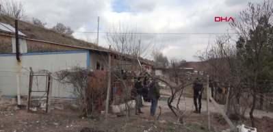 Camı kırılarak girilen evde &ouml;l&uuml; bulundu