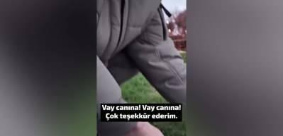 Sultanahmet&rsquo;te g&ouml;n&uuml;l k&ouml;pr&uuml;s&uuml;: İngiltere&rsquo;den gelen genci baş tacı ettiler!