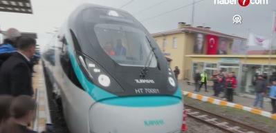 T&uuml;rkiye&rsquo;nin İlk yerli ve milli hızlı treni raylara indi!