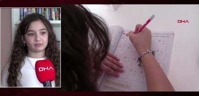  10 yaşındaki Lina, matematikte d&uuml;nya birincisi oldu
