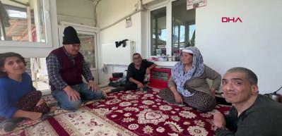 71 ve 72 yaşındaki &ccedil;ift, 52 yıldır engelli 3 &ccedil;ocuklarına bakıyor