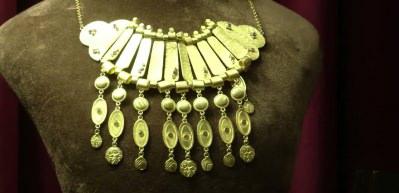 K&uuml;resel gerilim altını ateşledi: Gram ve &ccedil;eyrekte son tablo