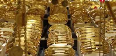 Altın fiyatlarında d&uuml;ş&uuml;ş s&uuml;r&uuml;yor