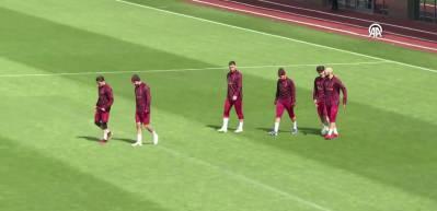 Galatasaray, Liverpool deplasmanında &ccedil;eyrek final i&ccedil;in sahada