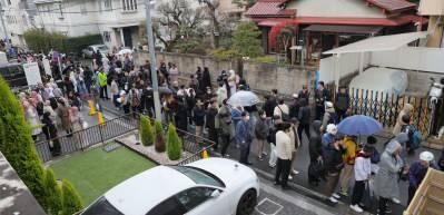 Japonya'daki Tokyo Camii'nde bayram namazı yoğun katılım nedeniyle 5 kez kılındı