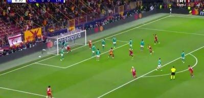 Liverpool-Galatasaray ma&ccedil;ının hakemi Szymon Marciniak oldu