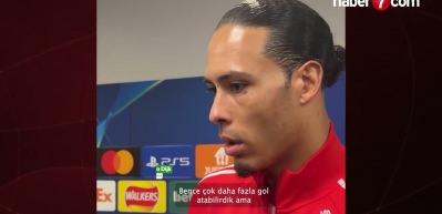 Virgil Van Dijk, 4-0 sonrası Uğurcan &Ccedil;akır'ı &ouml;vd&uuml;
