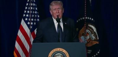 ABD başkanı Trump H&uuml;rm&uuml;z Boğazı i&ccedil;in İran'a 5 g&uuml;n s&uuml;re tanıdı...