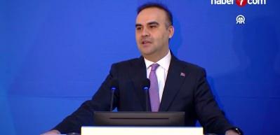 Bakan Kacır yeni verileri a&ccedil;ıkladı! Otomotivde 41,5 milyar dolarlık dev rekor