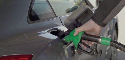 Benzin ve motorine zam geldi! Pompaya yansıtıldı!