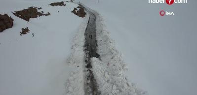 Karabet Ge&ccedil;idi'nde kar kalınlığı 4 metreye yaklaştı!