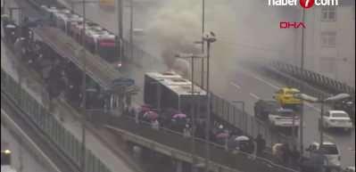 Şişli'de metrob&uuml;ste yangın!