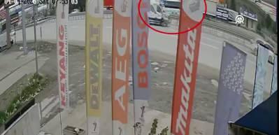 5 kişinin &ouml;ld&uuml;ğ&uuml; Ankara'daki kahreden kazanın g&ouml;r&uuml;nt&uuml;leri ortaya &ccedil;ıktı