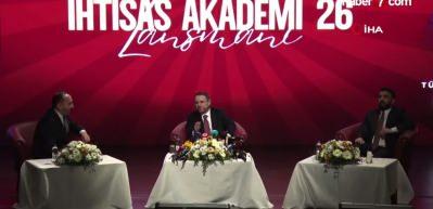 Adalet Bakanı G&uuml;rlek: Sosyal medyaya kimlikle girilecek