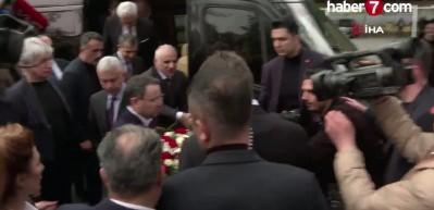 Bakan G&uuml;rlek'in s&ouml;zleri karşılık vurdu! Adliyeye operasyon