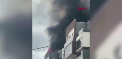 Bursa'da 8 katlı apartmanda yangın