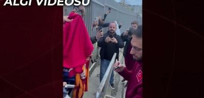 Milli ma&ccedil; &ouml;ncesi Hakan &Ccedil;alhanoğlu'na &ccedil;irkin algı operasyonu