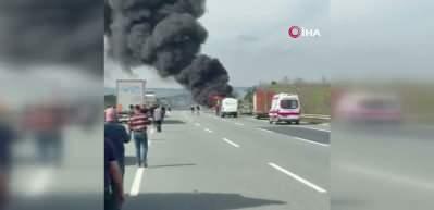 Kuzey Marmara otoyolu&rsquo;nda TIR yangını: Yol trafiğe kapatıldı