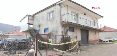 Manisa'da boşanma aşamasındaki eş dehşet sa&ccedil;tı: 4 &ouml;l&uuml;