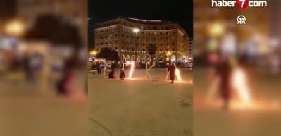 Rum gruplar KKTC tarafındaki sivillere patlayıcı fırlattı