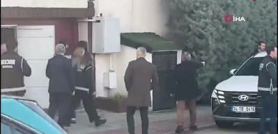 R&uuml;şvet ve yolsuzluktan tutuklanan Mustafa Bozbey ve 57 kişi adliyeye sevk edildi