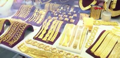 Trump'ın a&ccedil;ıklamaları sonrasında altından tarihi d&uuml;ş&uuml;ş